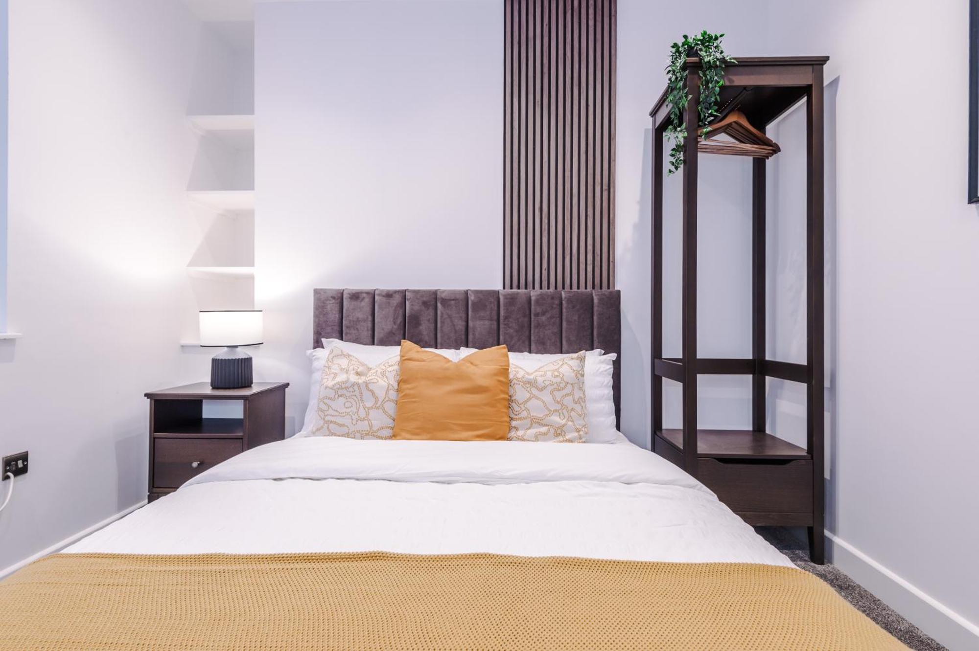 South Street Apartment *