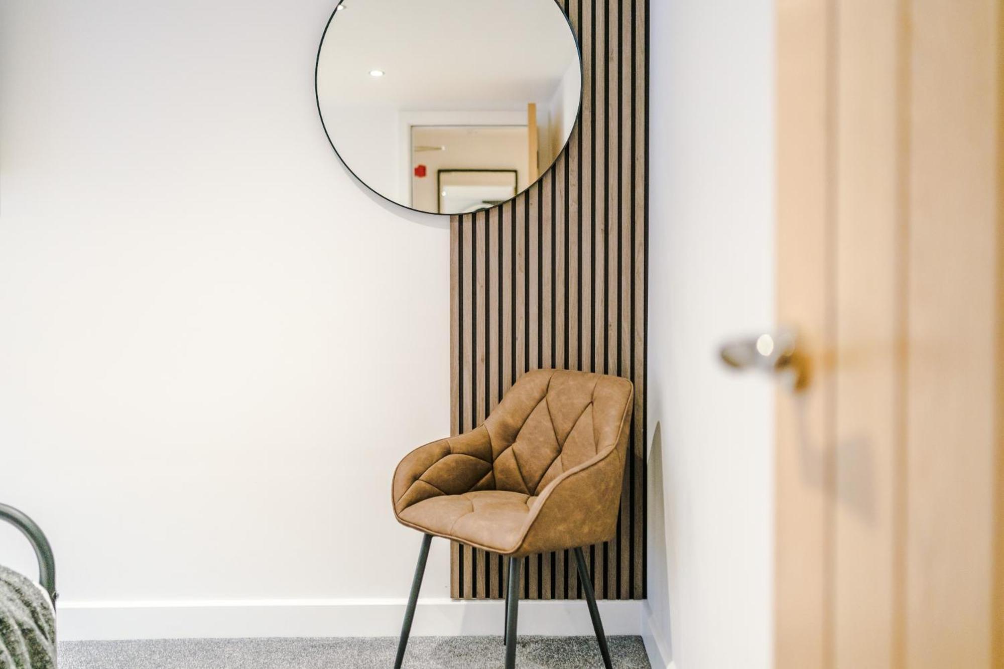 South Street Apartment *