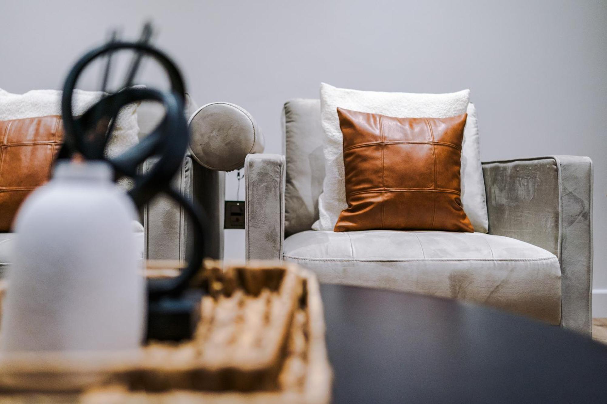 South Street Apartment *